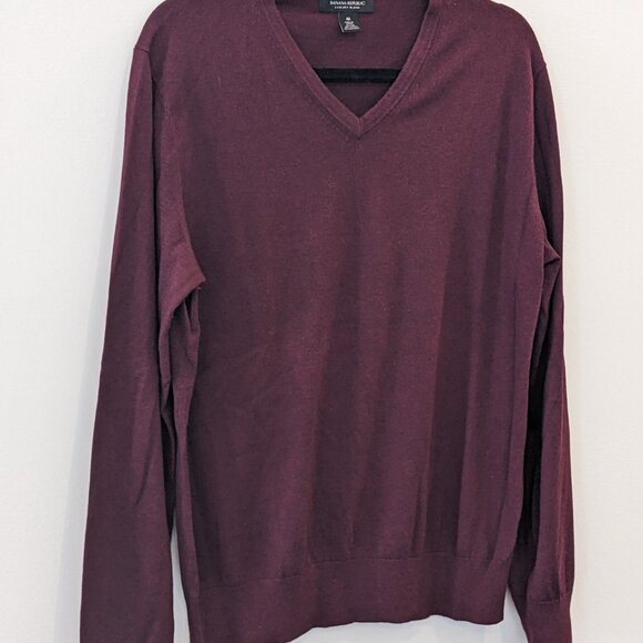 Banana Republic Men's Crimson V-Neck Sweater - Size Medium - Picture 3 of 5
